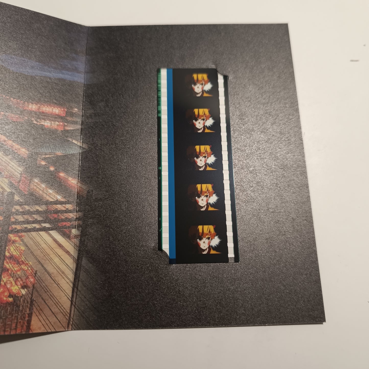 Pellicule demon slayer Zenitsu