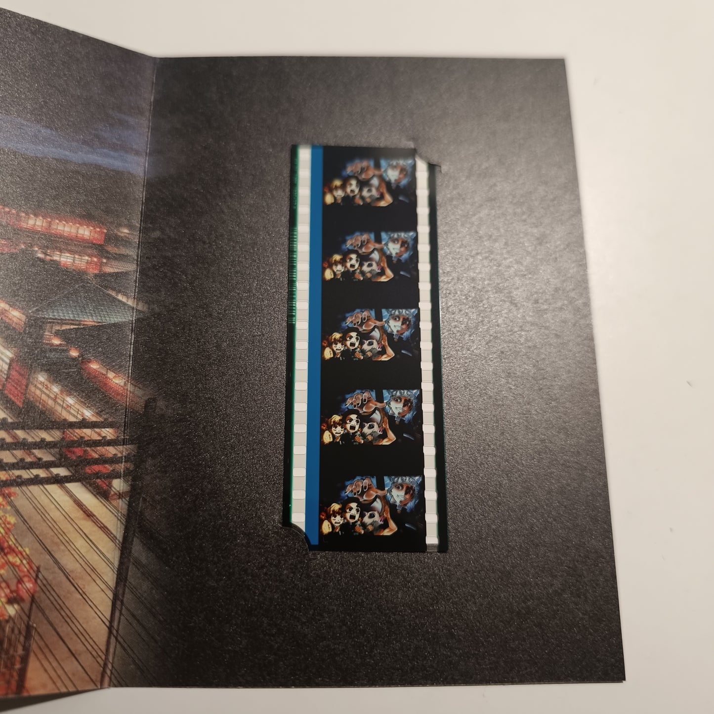 Pellicule demon slayer Tanjiro zenitsu inosuke et Tengen