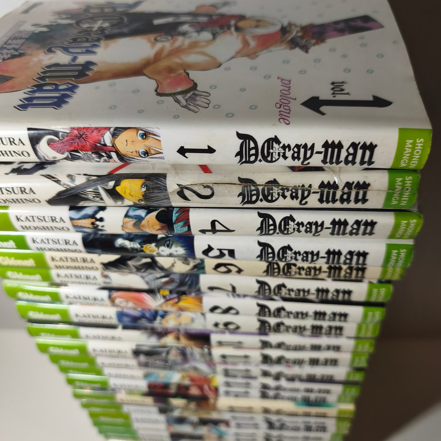 Manga - D gray man - Tomes 1 à 24 (Manque le 3)